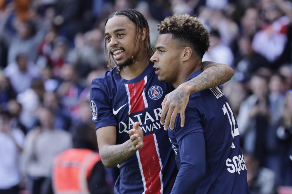 显得孤立无 显得孤立无